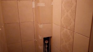 Ремонт маленького туалета кафельной плиткой