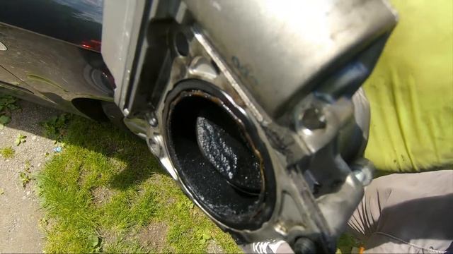 How to Clean an EGR Valve Audi A4 B7 1.9 tdi. Чистка клапана EGR и дроссельной заслонки. смотреть онлайн