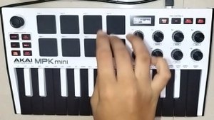 Coolio - Gangsta's Paradise (Akai Mpk Mini cover) | Piano remake