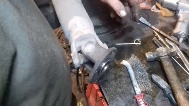 Замена задней крестовины,заднего кардана Hover H2 смотреть онлайн