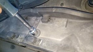 BMW E60 Где находится бачок тормозной жидкости? -- BMW E60 Where is the brake fluid reservoir?