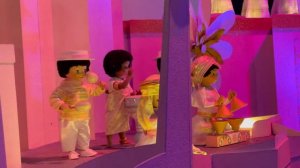 “it’s a small world” Extended Finale dolls footage Disneyland