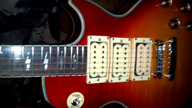 Ace Frehley Gibson Les Paul (Chinese Version Copy) смотреть онлайн