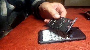 Если нет аккумулятора на телефон.