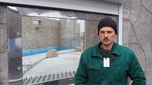 Челябинский зоопарк. Вольер с белыми медведями