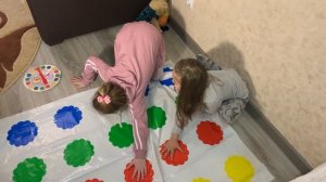 ТВИСТЕР I Алина vs Софии I Twister