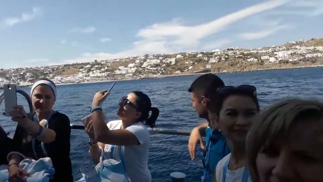Прибыли в Миконос, Греция. смотреть онлайн