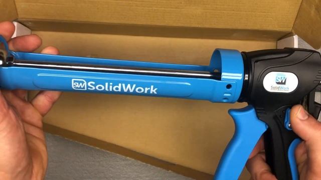 Unboxing - SolidWork Professional Caulking Gun SW1006 - Adjustable 24:1 or 12:1 Thrust Ratio