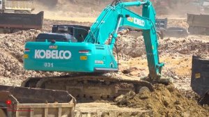 Incredible Digger Kobelco SK380DX lc Machinery Removing Soils In Trucks