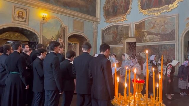 «Свете Тихий» в исполнении смешанного хора Обители и братского хора Перервинской духовной семинарии смотреть онлайн