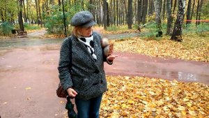 Наглые белки Нескучного сада