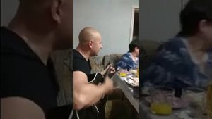 Бежит шоссе канает автострада