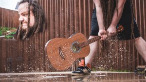 Что внутри акустической гитары?