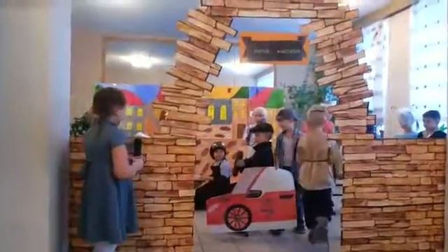 Дж Родари  "Чем пахнут ремесла"