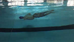 Проплыл 25 метров под водой