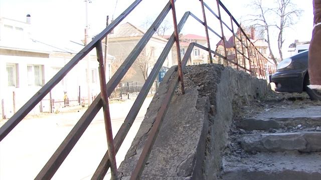 Сходи по вул. Малишка смотреть онлайн