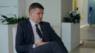 Лаура Джугелия и Роман Карманов — интервью на ВЭФ 2021 | про деньги, счастье и инвестиции