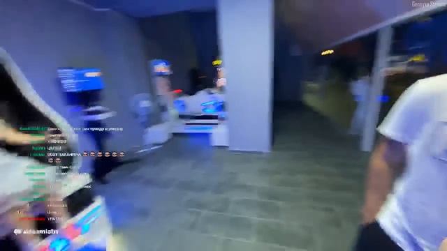 СТРОГО И СТИЛ ПУГАЮТ ГЕНСУХУ И АРИНЯН В VR | АРИНЯН ПРЕДЛОЖИЛИ ПОЛИЗАТЬ | СТРОГО СНИМАЕТ ПОПКИ | G. смотреть онлайн