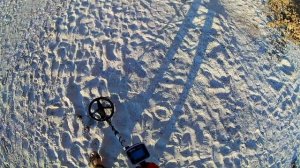 Море выбросило на берег золото/Коп с МЕТАЛЛОИСКАТЕЛЕМ по кромке прибоя окупил затраты на отдых/