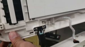 How to change hinge on xerox 3315 ADF