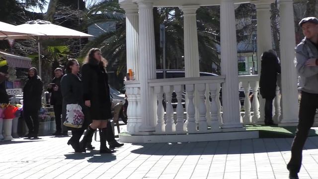 #0 Паштет подрезает телефоны и вымогает деньги у прохожих Пранк Теляков смотреть онлайн