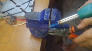 Как сделать гравер из поломанной дрели!