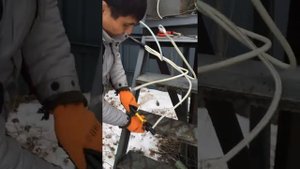 Оконцевание кабеля 4*50 алюминиевыми наконечниками с помощью пресс клещей.