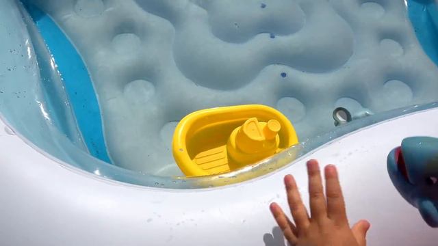 Водные приключения Николь, Беби Бон и игрушек ! achnicole смотреть онлайн