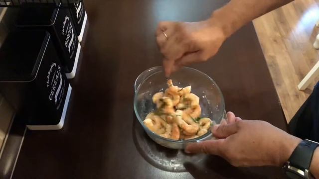 Морепродукты на садже. Горбуша и креветки. смотреть онлайн