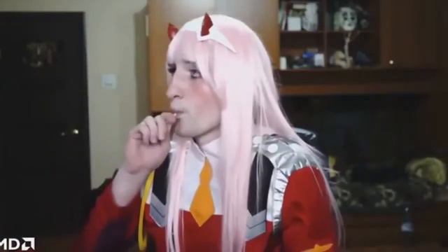 Мужик зашел в интернет и увидел сумасшедшего анимешника! смотреть онлайн