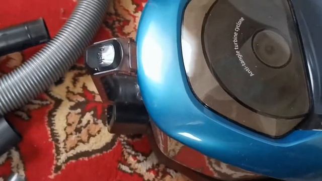 Распаковка - Пылесос Samsung SC18M31A0HU/EV / VC18M31A0HU/EV смотреть онлайн