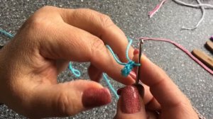 Вяжем шнур крючком. Самые простые способы вязания шнура