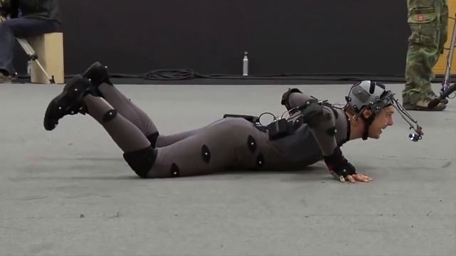 Бенедикт Камбербетч в процессе создания Дракона Смауга Настоящий артист смотреть онлайн