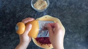 Салат из свеклы с грецким орехом и чесноком/Beetroot, Walnut and Garlic Salad