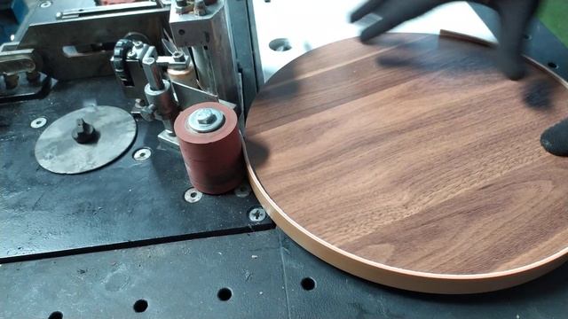 BREZE m150 - кромкооблицовочный станок - поклейка криволинейных деталей (Брезе)