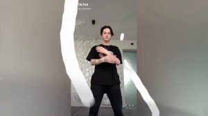 Даня Милохин — юный блогер с тяжелой судьбой, биография, сколько лет, фото, девушка