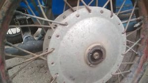 как снять колесо на коляске мотоцикла Днепр, Урал, если оно приржавело.