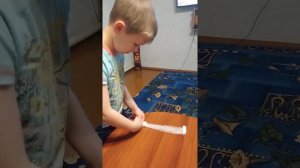 ребёнок порезался