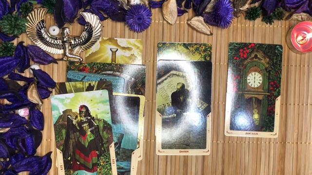 Таро Что нравится, не нравится мужчинам в Вам и что вы о себе еще не знаете?👀😎 #таро #тароонлайн смотреть онлайн