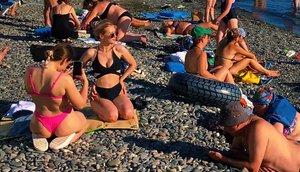 АДЛЕР СЕЙЧАС  "ШТОРМ" ОКТЯБРЬ | КУПАТЬСЯ ЗАПРЕЩЕНО | НАРОД ЗАГОРАЕТ