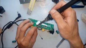 Ремонт блока питания ноутбука (моргает индикатор)