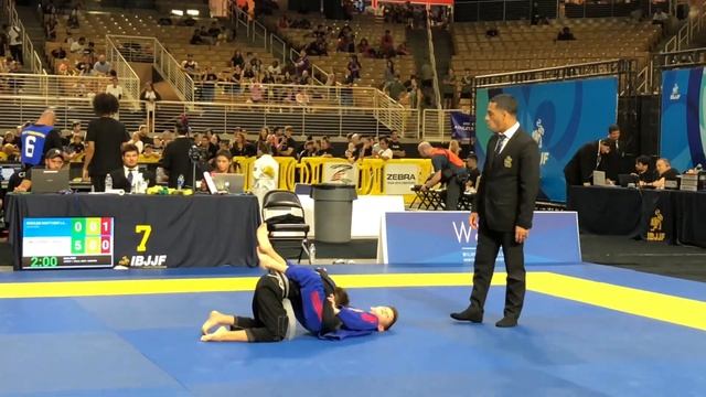 Lincoln Kotuby at IBJJF Pan Kids смотреть онлайн