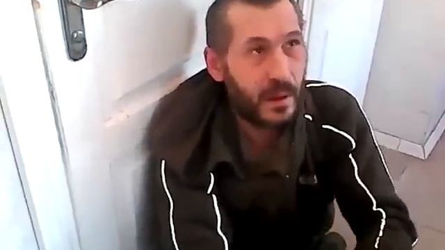 Якут избивает дезертира ДНР смотреть онлайн