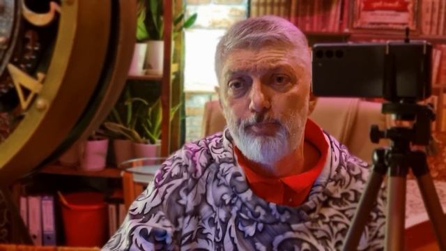 для Понимания ,,Я,, своих желаний нужно: пранояма - ключик присутствия и астрокомпас наблюдения. смотреть онлайн