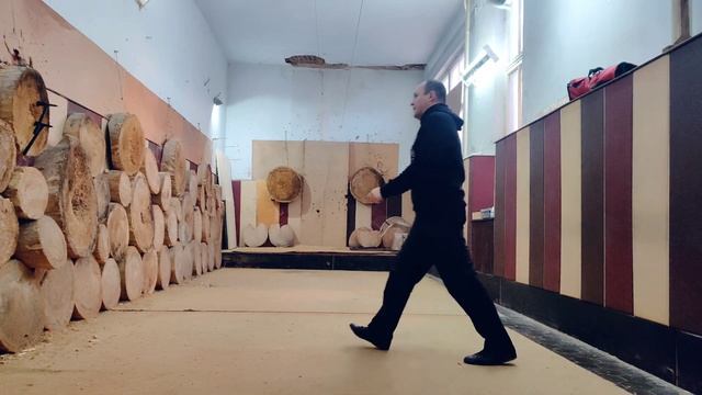 Метание топориков Томагавк - М1.