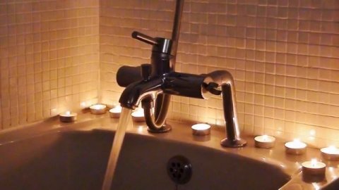 Bath Filling 2 Hours - Mic Position 4 - 6 Inches From Bath