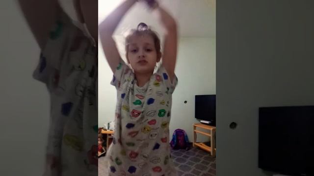 ребят почему недавно было 50 подписчиков а теперь 46 пожалуйста давайте наберём 50 обратно умоляю п смотреть онлайн