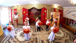 РАНО УТРОМ ПРОСЫПАЮСЬ ПЕСНЯ ПРО МАМУ