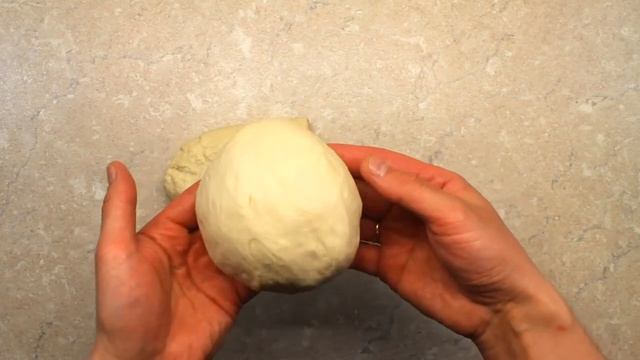 Вот как нужно готовить тесто для вкусной пиццы! Быстрый и простой рецепт!
