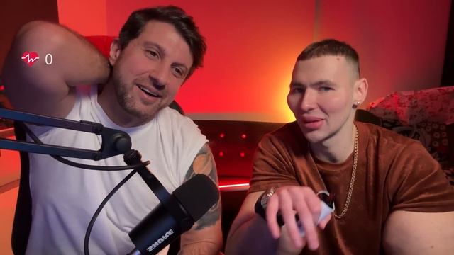 АМИРАН САРДАРОВ. ДЕПОРТИРОВАЛИ ХАЧА С АМЕРИКИ. КАК С КОЛЕН ПОДНЯТЬ МЕДИЙКУ?